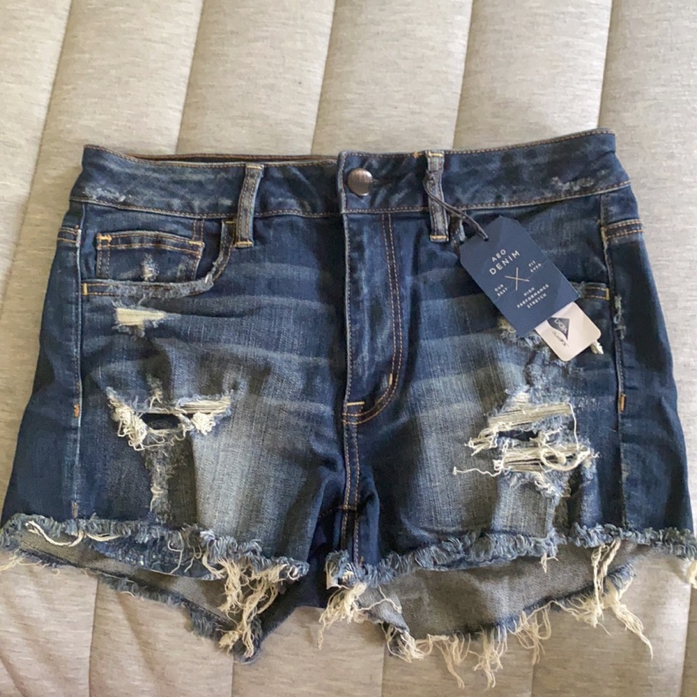 American Eagle distressed Hi-Rise Shortie SZ 10